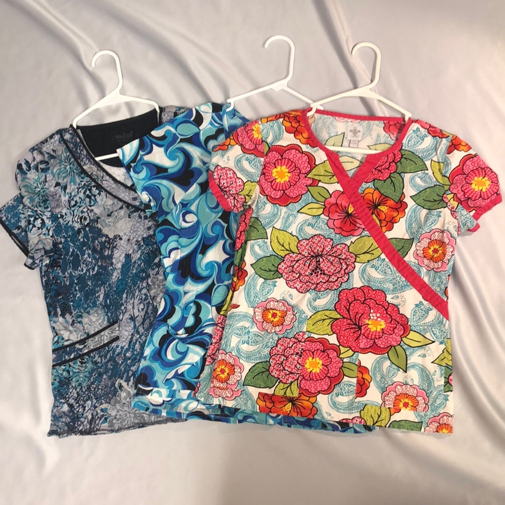 3 pack of Women’s Scrub Tops